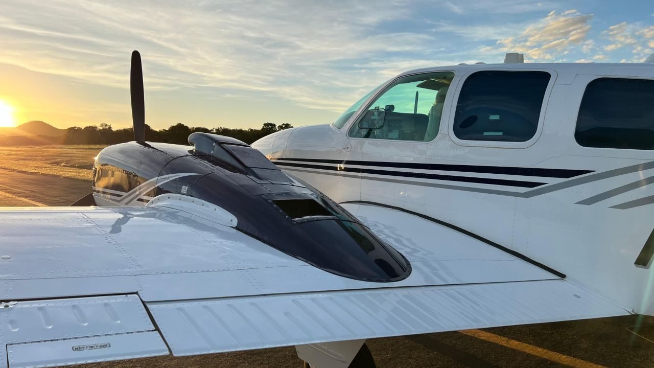 BEECHCRAFT BARON B58 2000