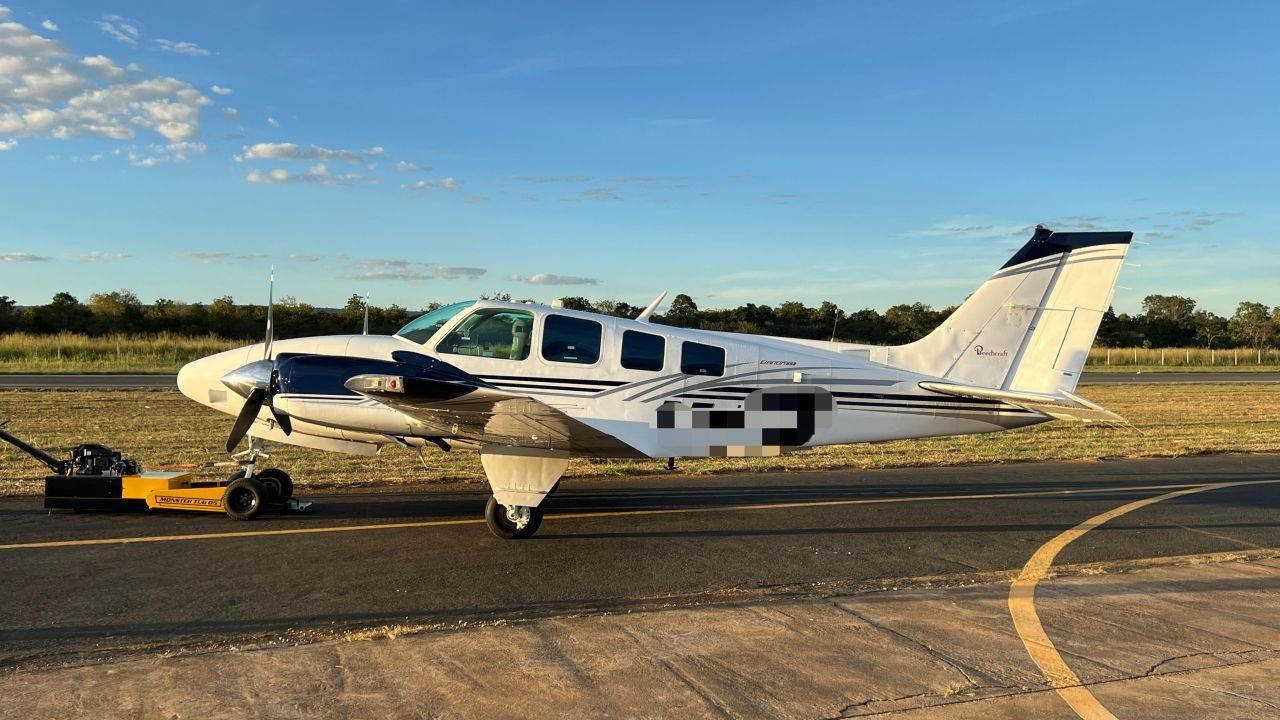 BEECHCRAFT BARON B58 2000