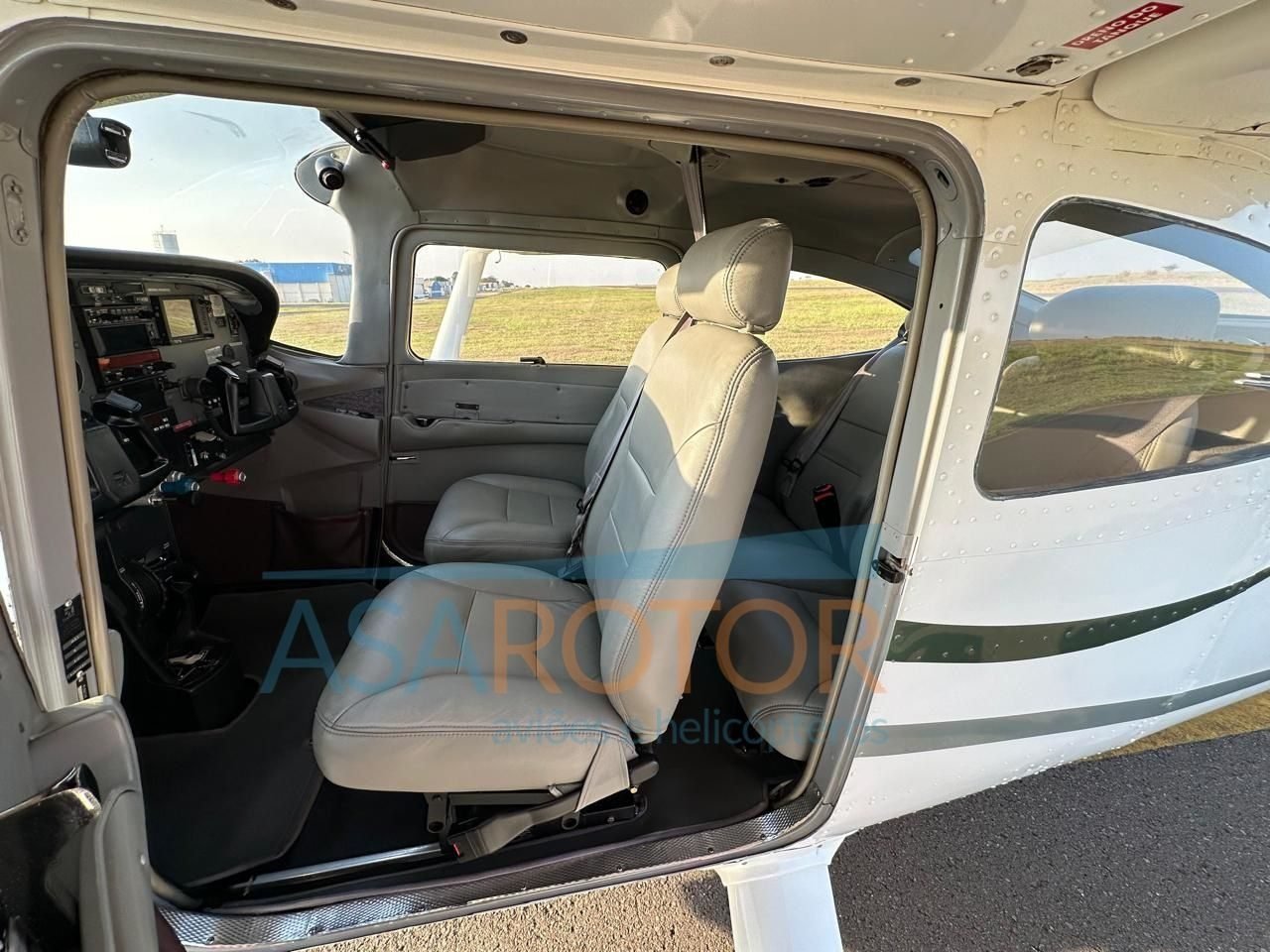 CESSNA SKYLANE ASPIRADO 182S 1998