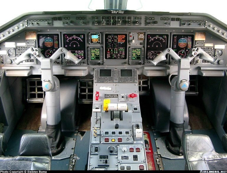 EMBRAER ERJ-145LR 2001