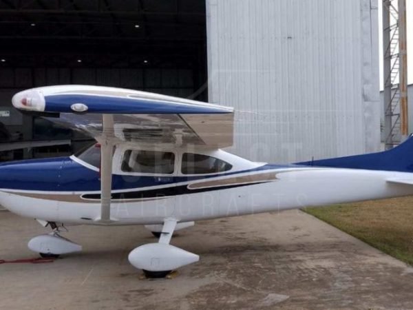 CESSNA TURBO SKYLANE T182T 2004