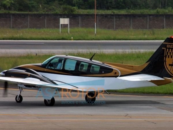 BEECHCRAFT BARON B58 1981