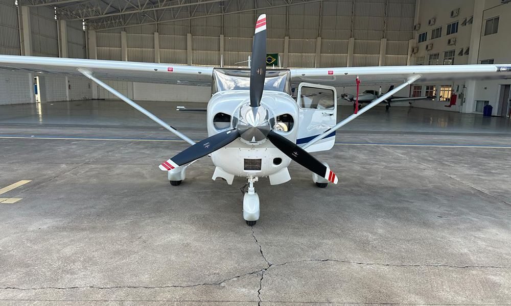 CESSNA STATIONAIR T206H 2010