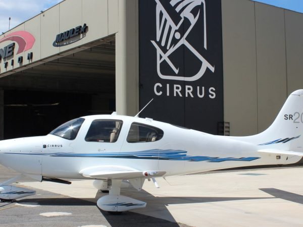 CIRRUS SR20 1999