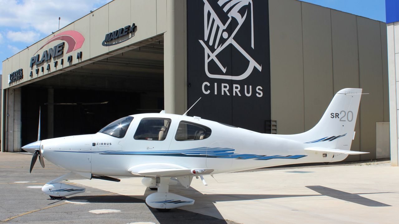 CIRRUS SR20 1999