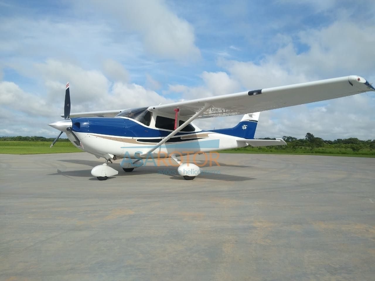 CESSNA SKYLANE T182T TURBO 2004