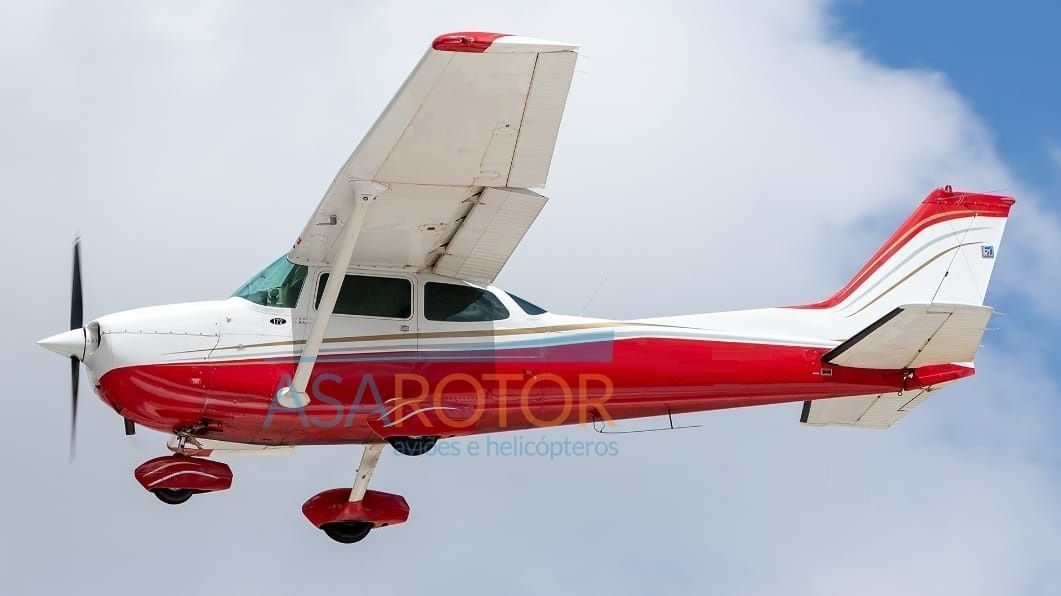 CESSNA 172N SKYHAWK 1977