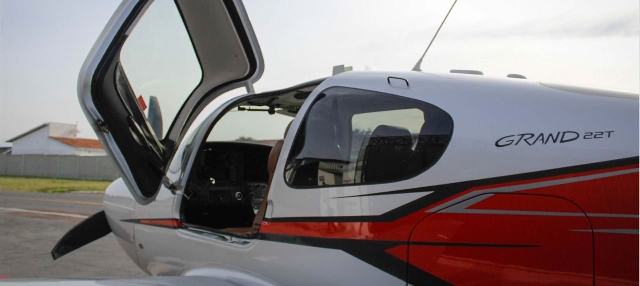 CIRRUS SR22T GTS G5 2015