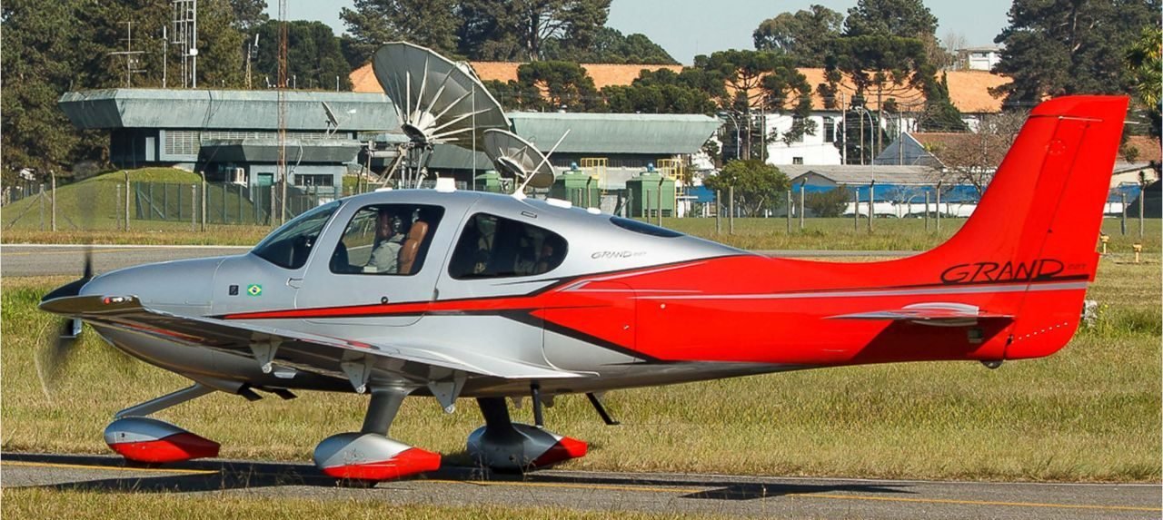 CIRRUS SR22T GTS G5 2015