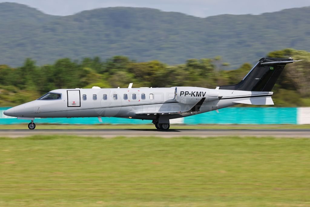 BOMBARDIER LEARJET 75 2015