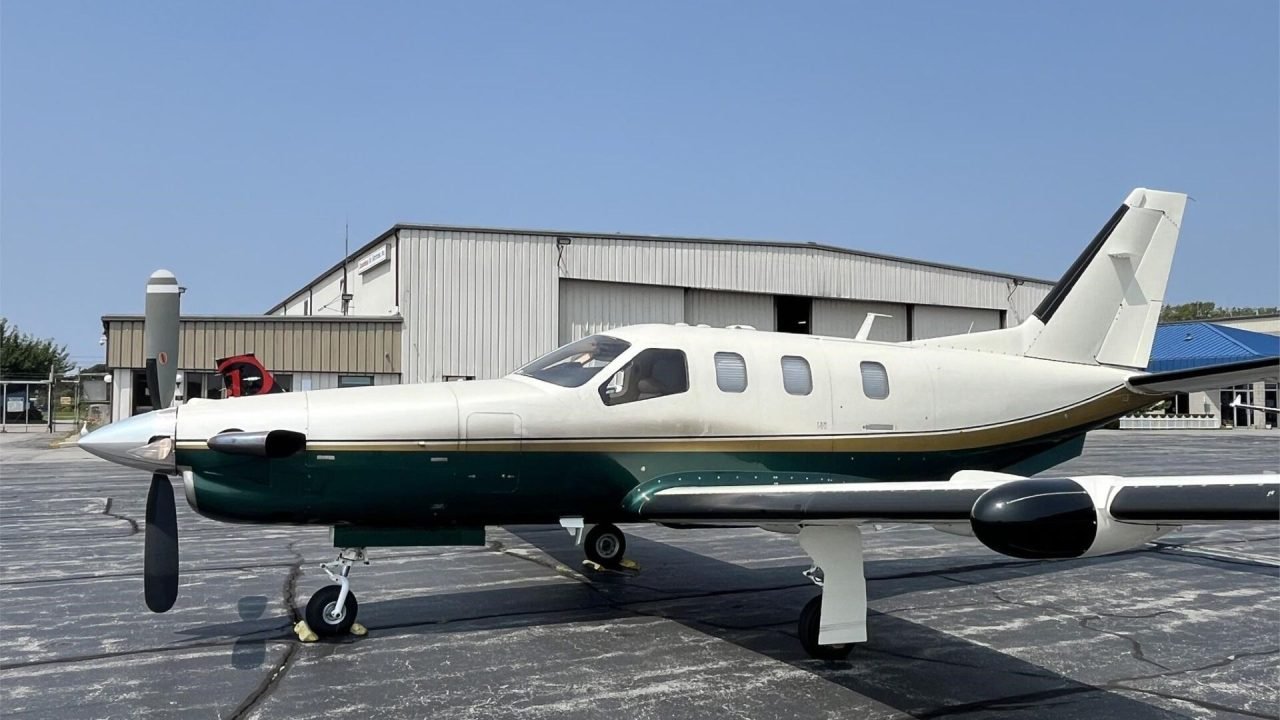 DAHER SOCATA TBM 700B 2002