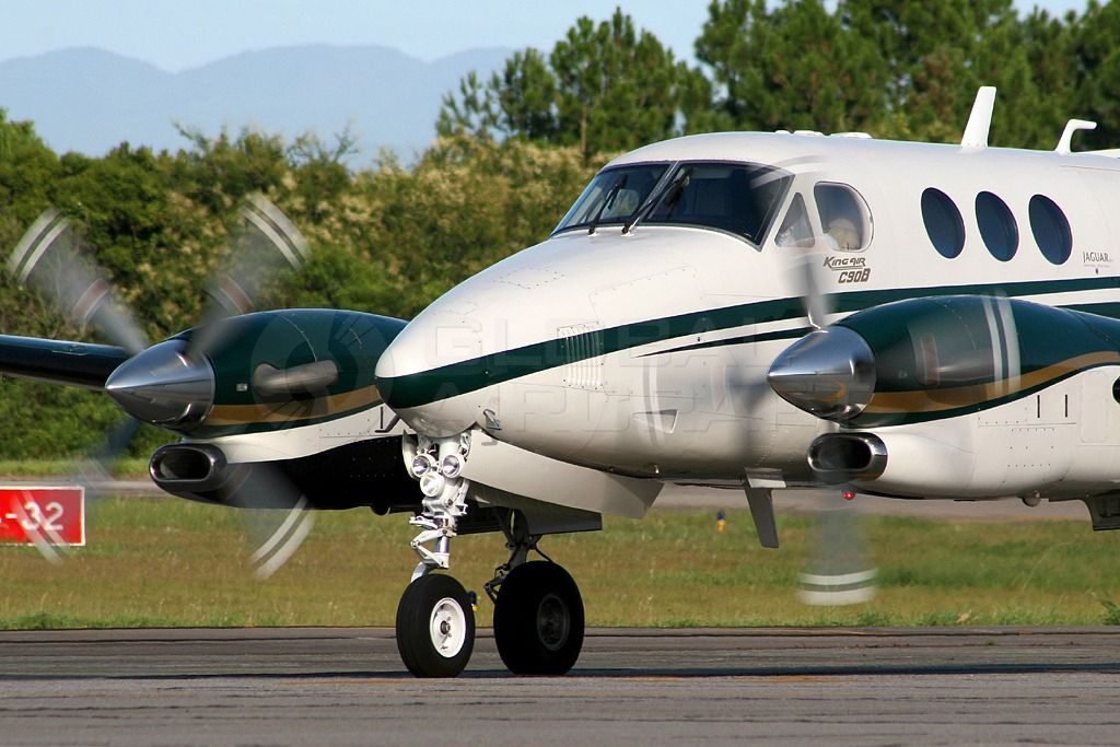 BEECHCRAFT KING AIR C90B JAGUAR EDITION 2000