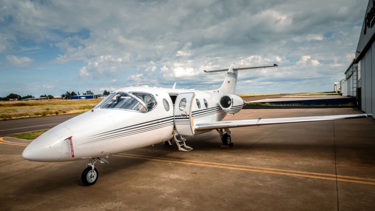 HAWKER 400XP 2008