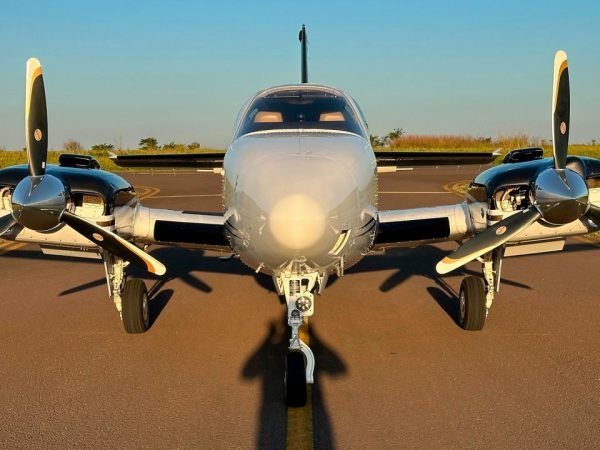 BEECHCRAFT BARON G58 2008