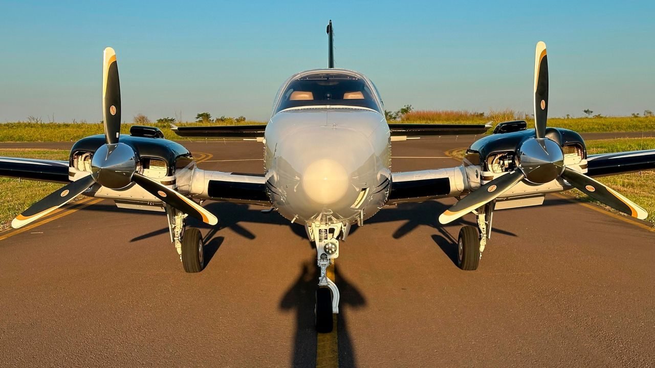 BEECHCRAFT BARON G58 2008