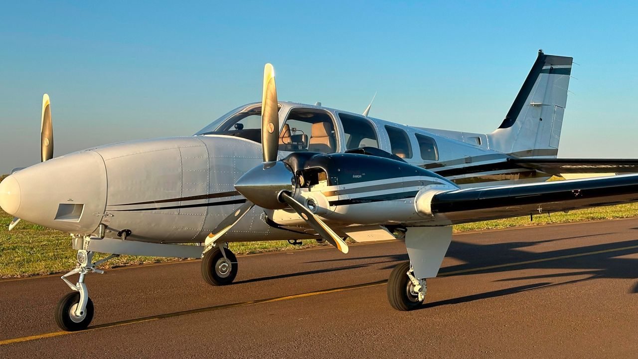 BEECHCRAFT BARON G58 2008