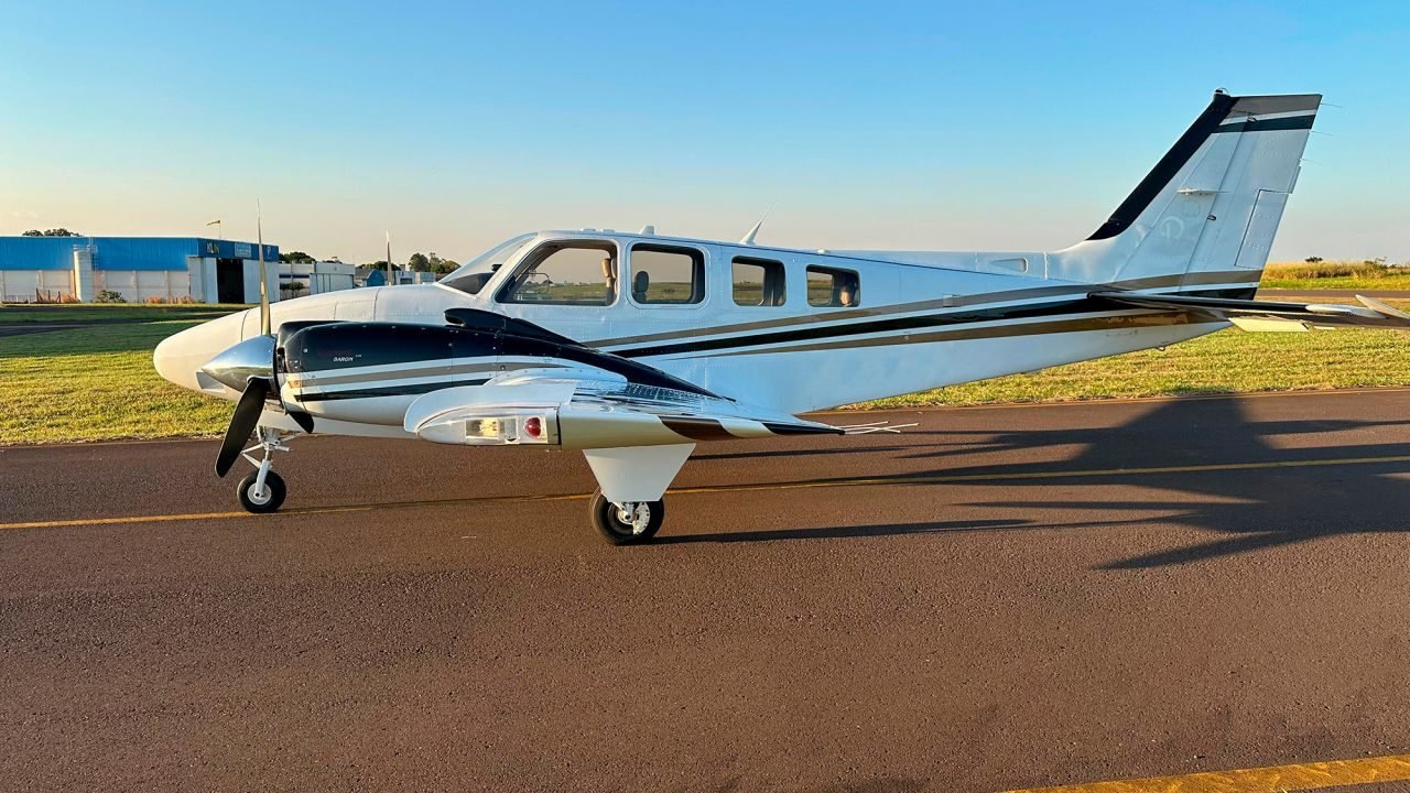 BEECHCRAFT BARON G58 2008