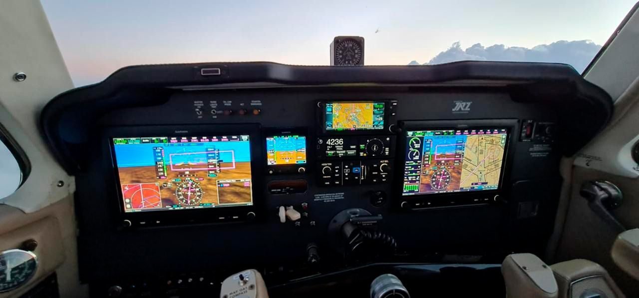 BEECHCRAFT BONANZA F33A 1992