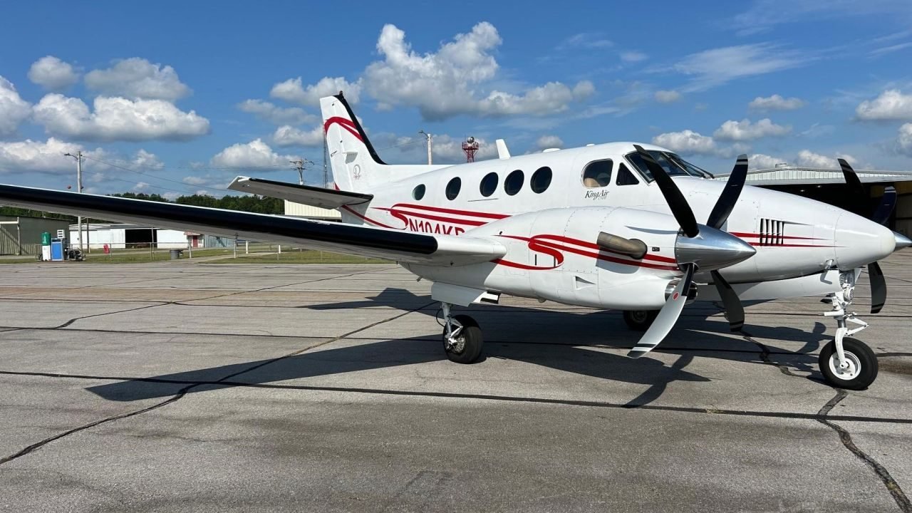 BEECHCRAFT KING AIR C90B 2005