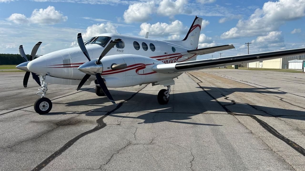 BEECHCRAFT KING AIR C90B 2005