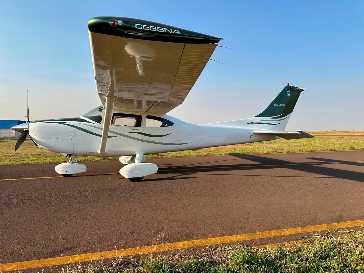 CESSNA 182S SKYLANE ASPIRADO 1998