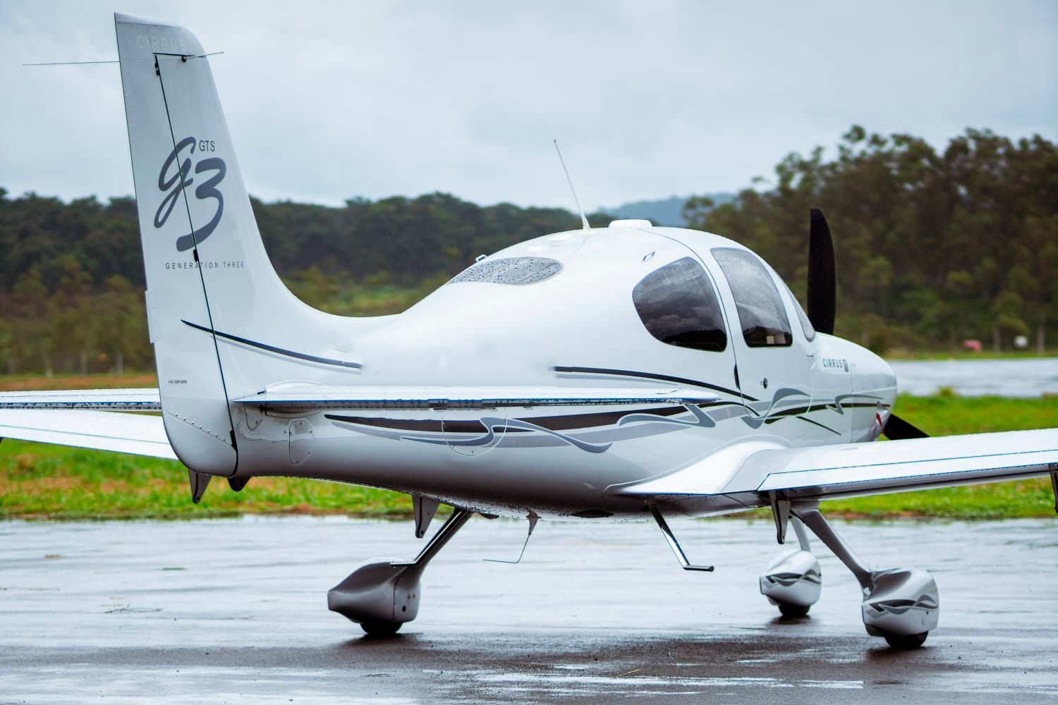 CIRRUS SR22 G3 GTS 2007