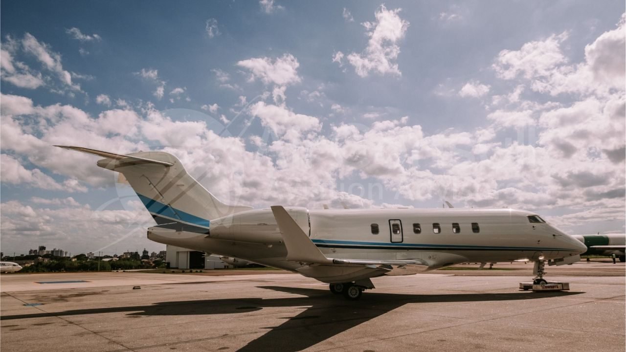 BOMBARDIER CHALLENGER 300 2008