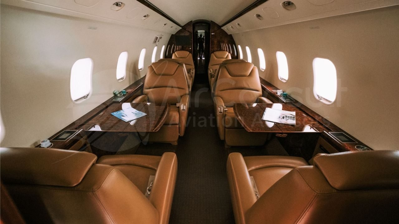 BOMBARDIER CHALLENGER 300 2008