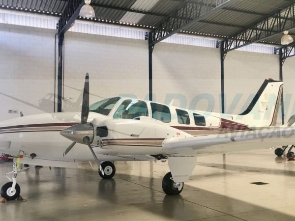 BEECHCRAFT BARON B-58 1992