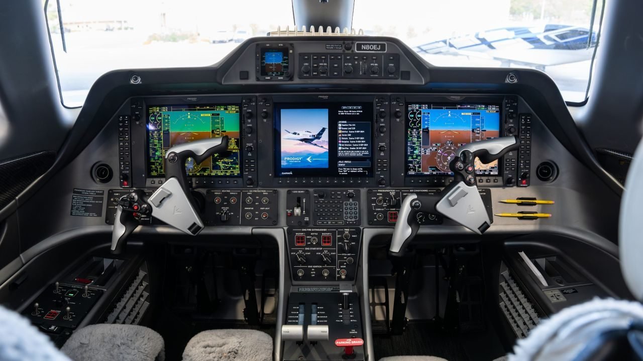 EMBRAER PHENOM 100 2009