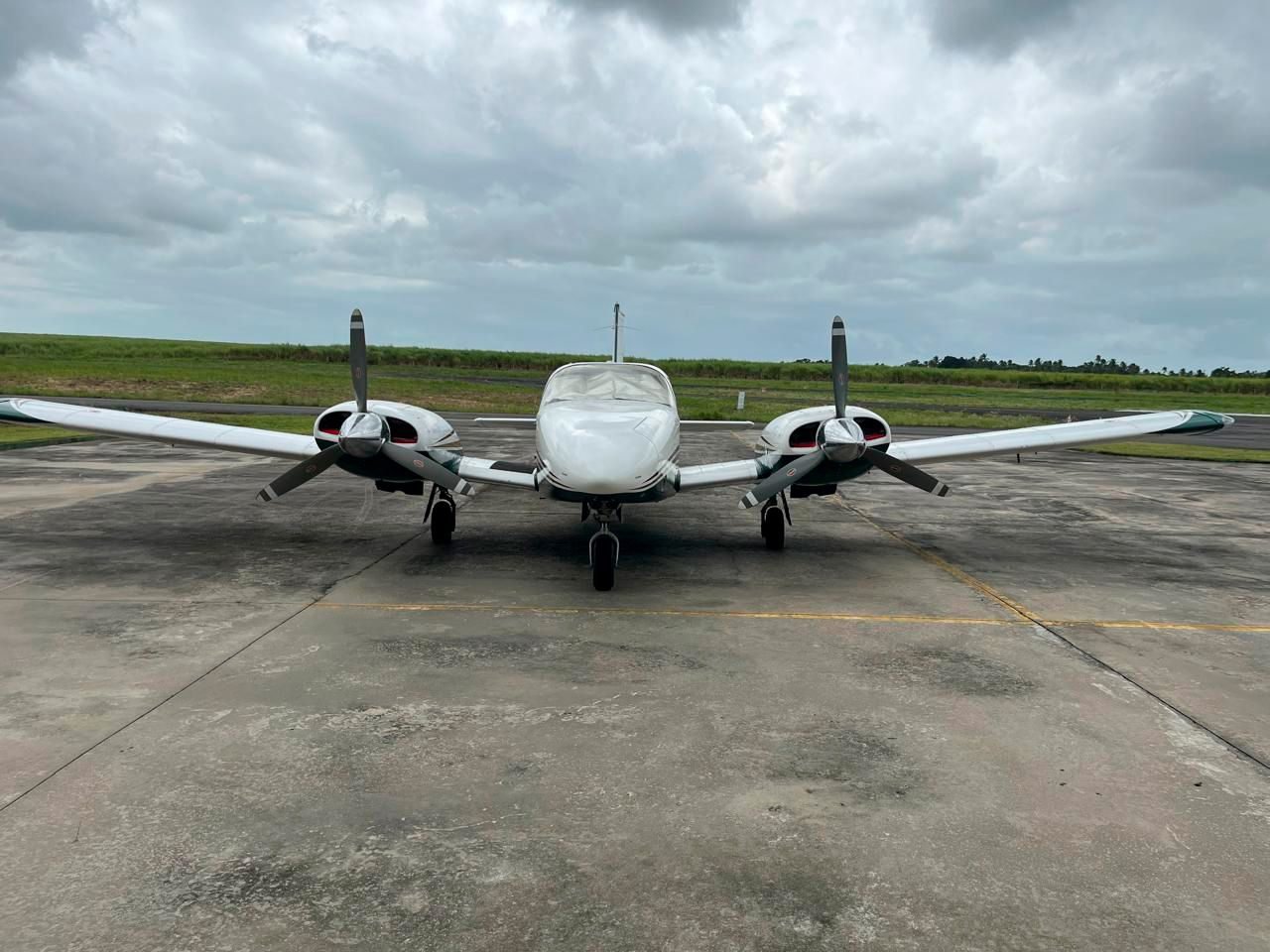 EMBRAER SENECA III EMB-810D 1987