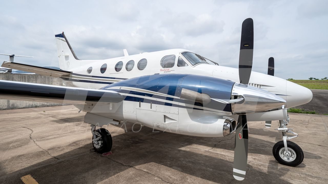 BEECHCRAFT KING AIR C90GTx 2011