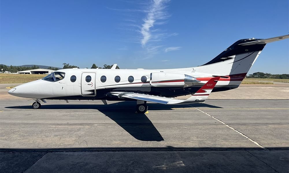 HAWKER 400A ELLIOT 2000