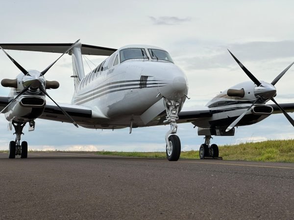 BEECHCRAFT KING AIR 350 2000