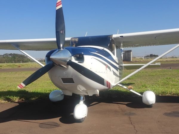 CESSNA 182T SKYLANE 2005