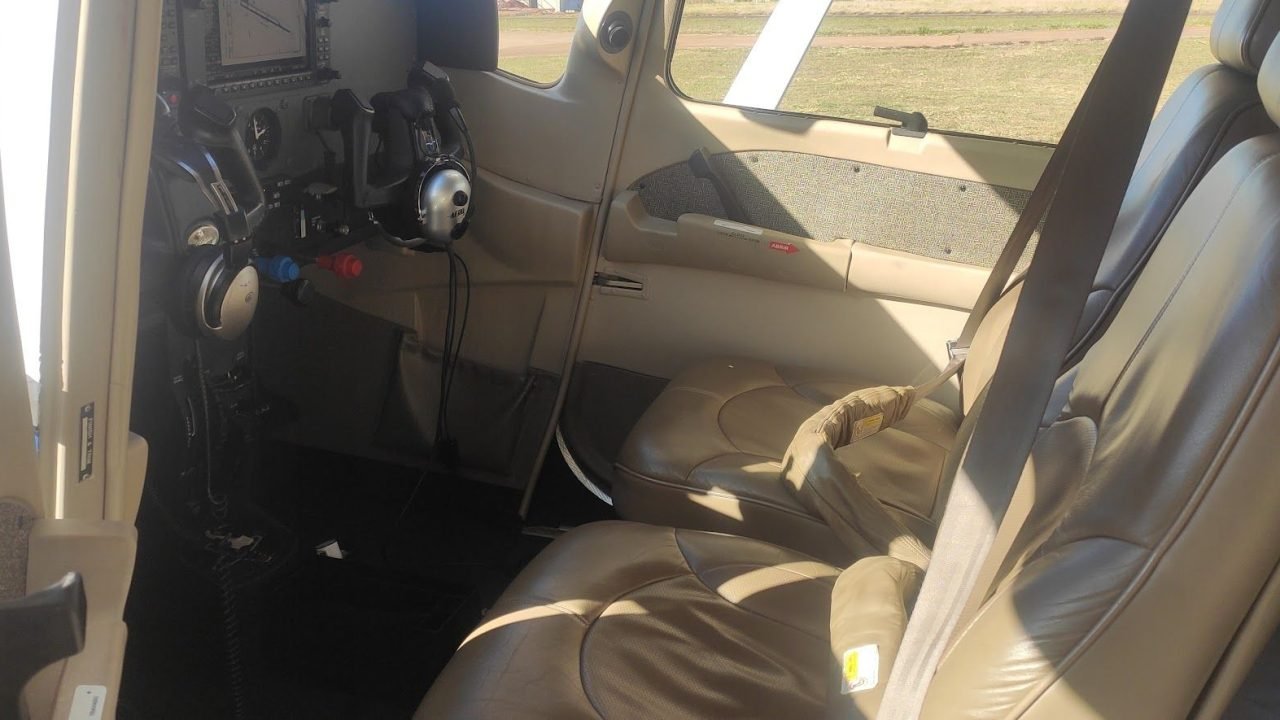 CESSNA 182T SKYLANE 2005