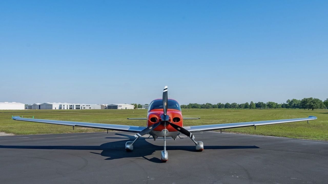 CIRRUS SR22 G6 2019