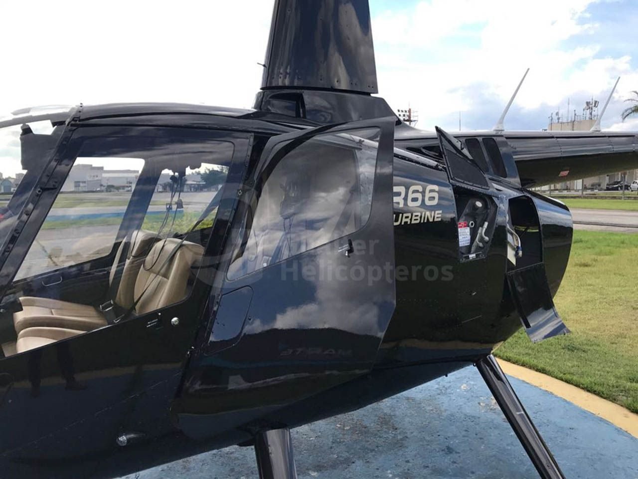 ROBINSON R66 TURBINE 2013