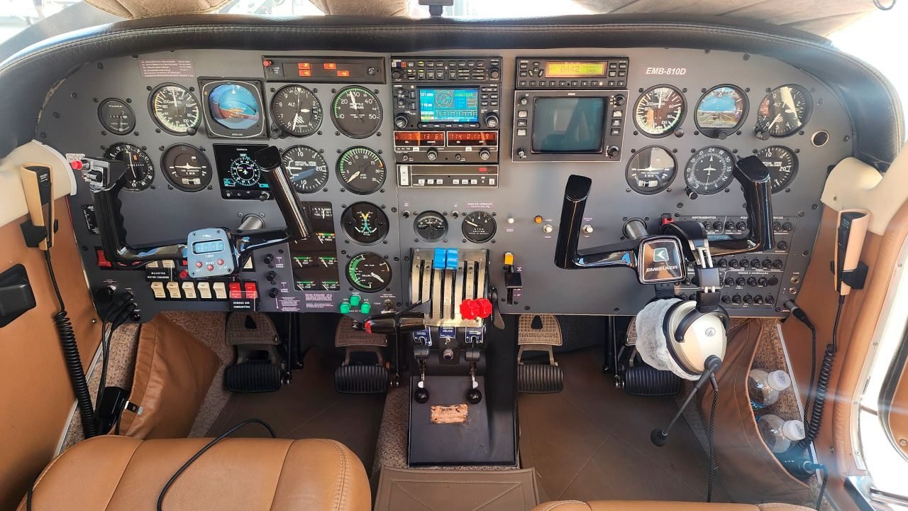 SENECA III EMB-810D 1994