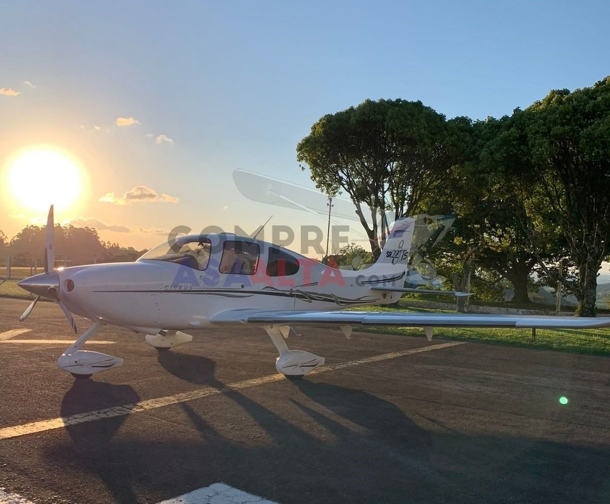 CIRRUS SR22 GTS 2006