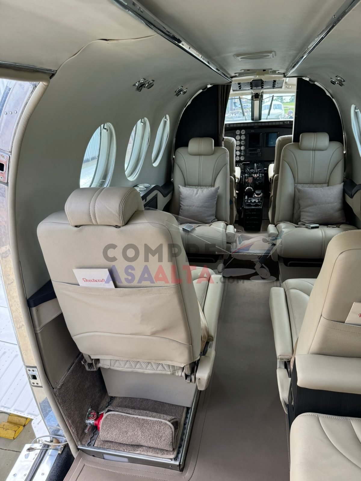 BEECHCRAFT KING AIR E90 1973