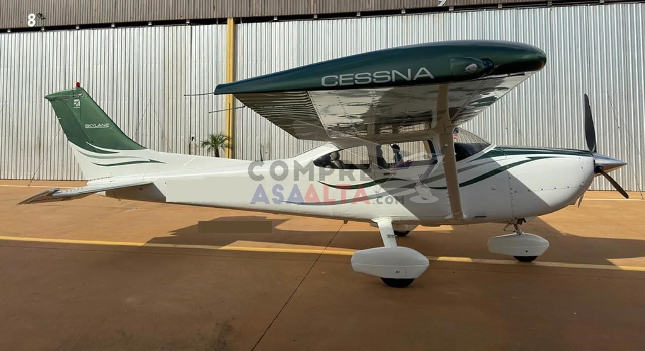 CESSNA SKYLANE 182S 1998