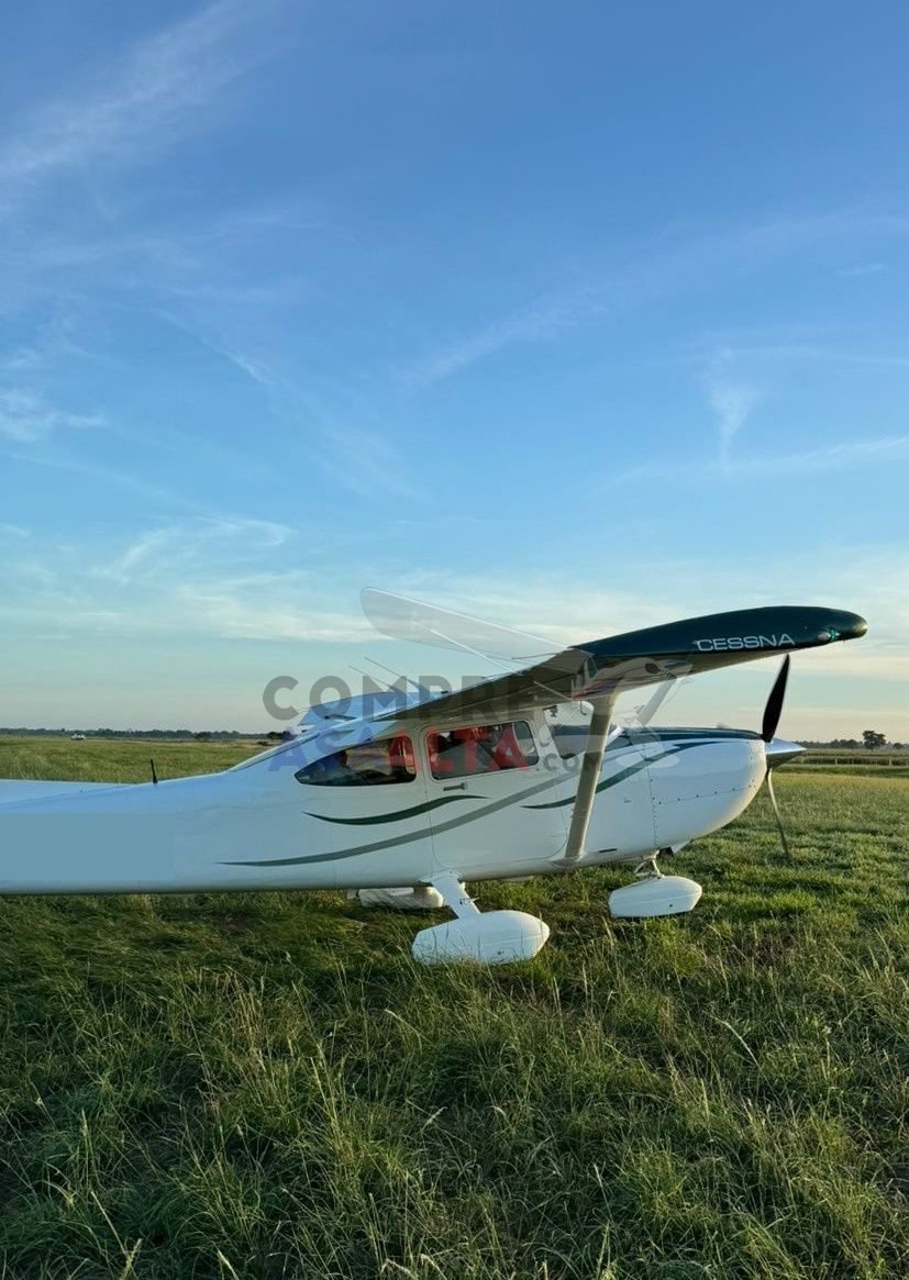 CESSNA SKYLANE 182S 1998