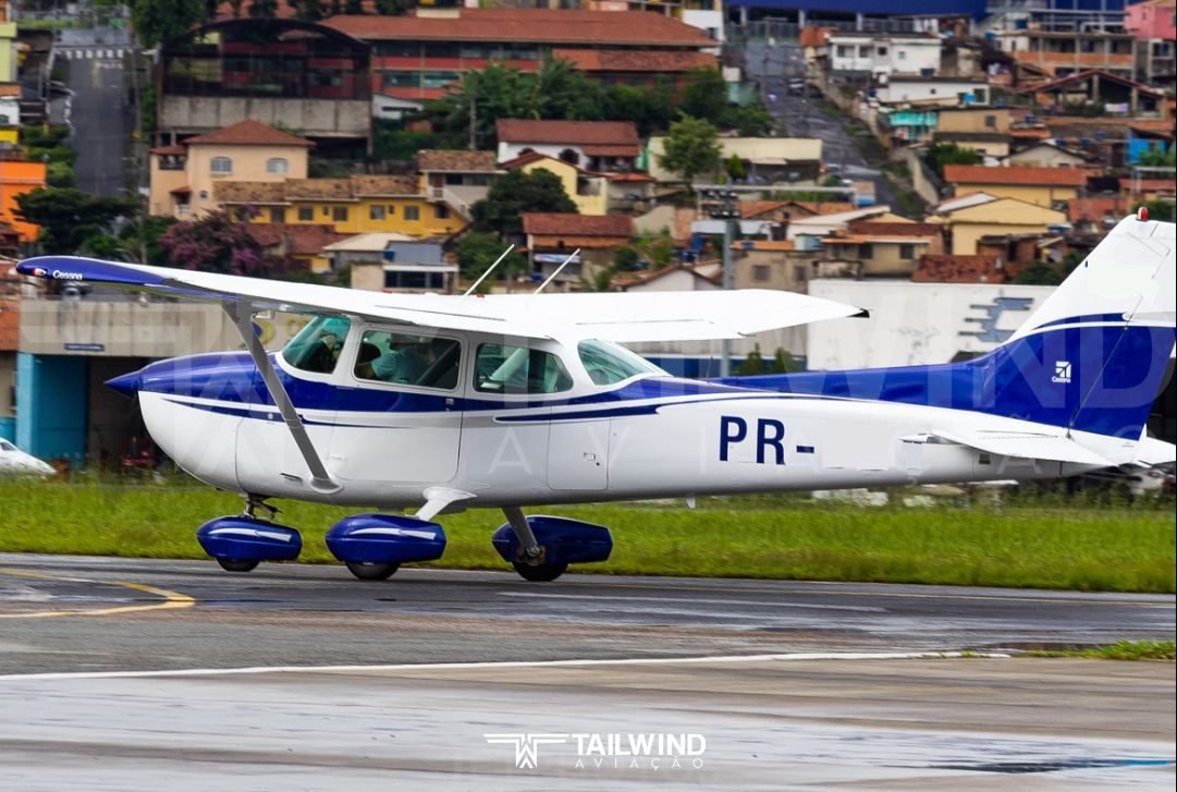 CESSNA 172N 1978