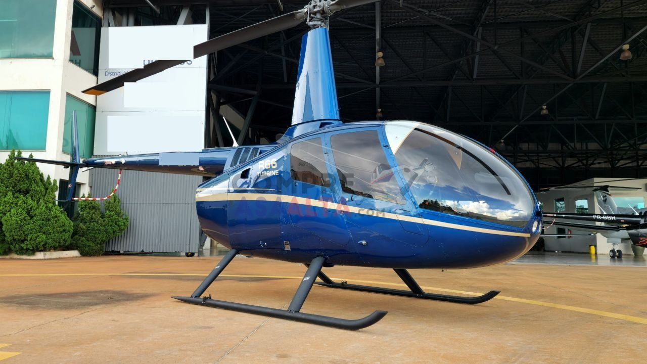 ROBINSON R66 TURBINE 2013