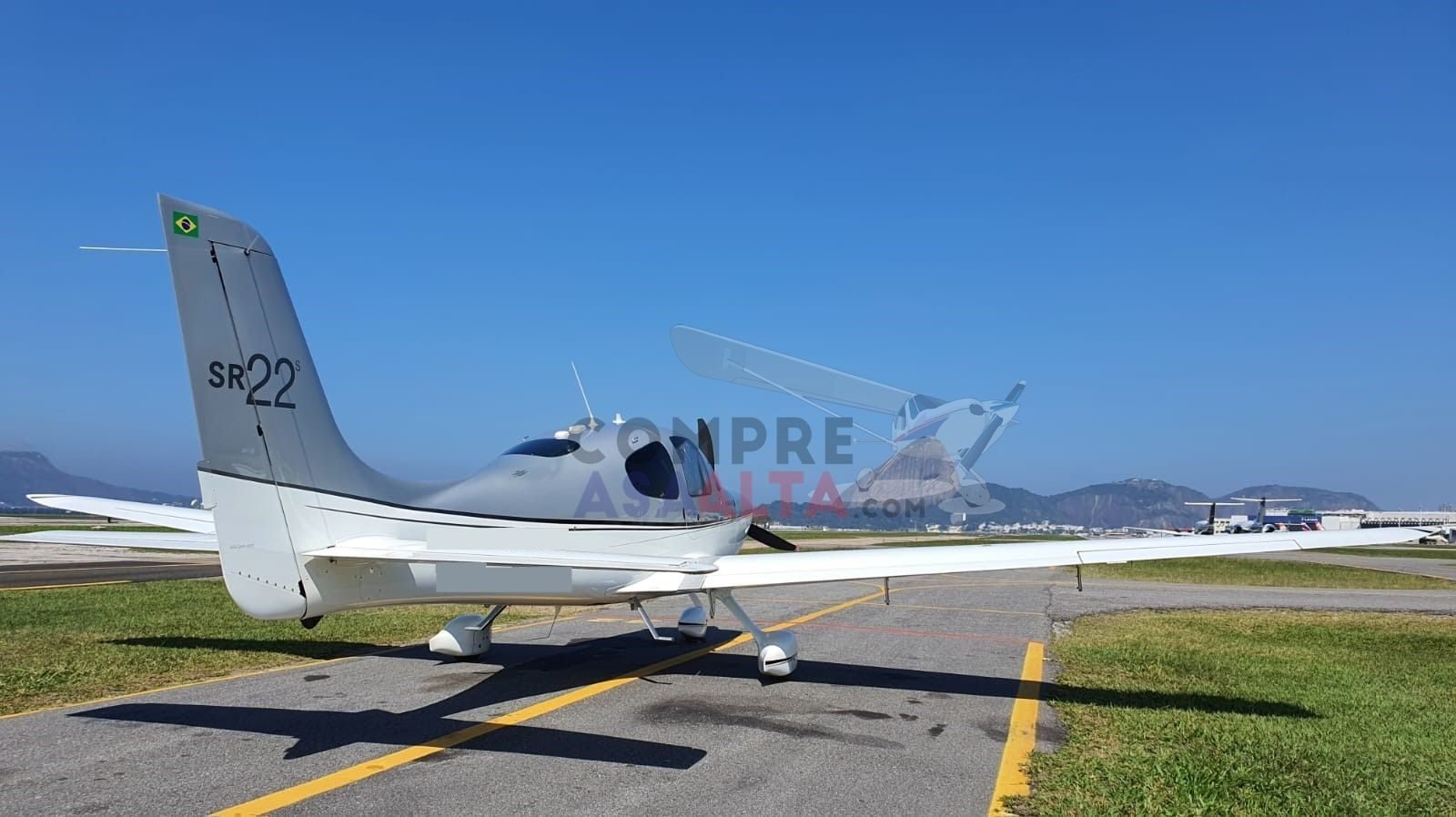 CIRRUS SR22 S 2011