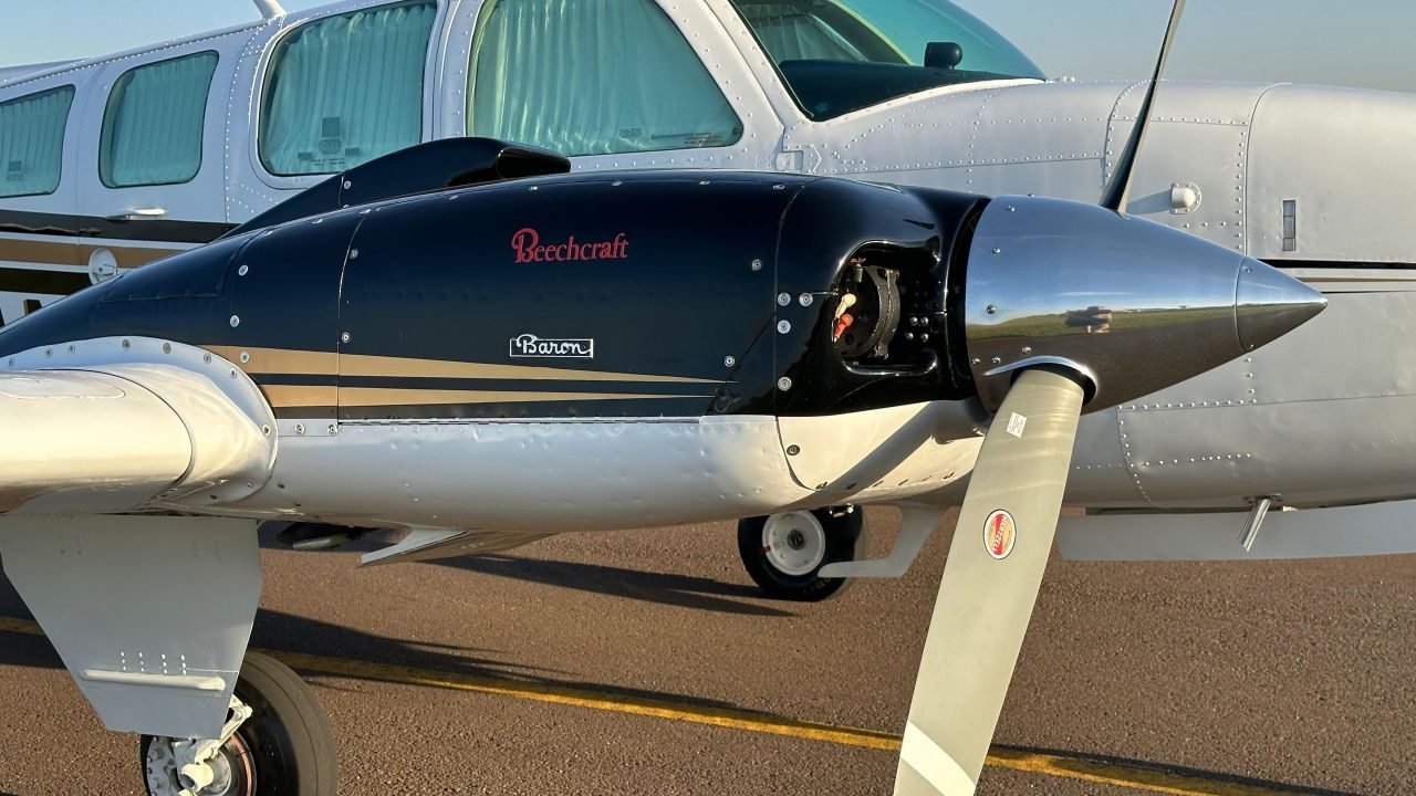 BEECHCRAFT BARON B58 1979