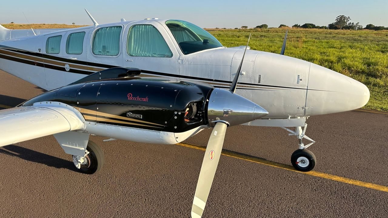 BEECHCRAFT BARON B58 1979