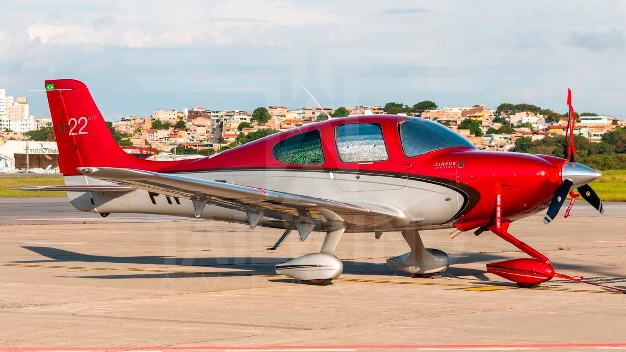 CIRRUS SR22 GTS 2013