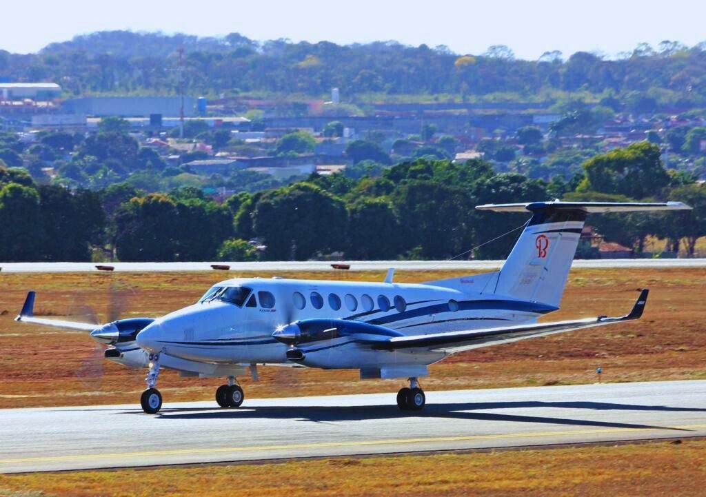 BEECHCRAFT KING AIR 350 1996